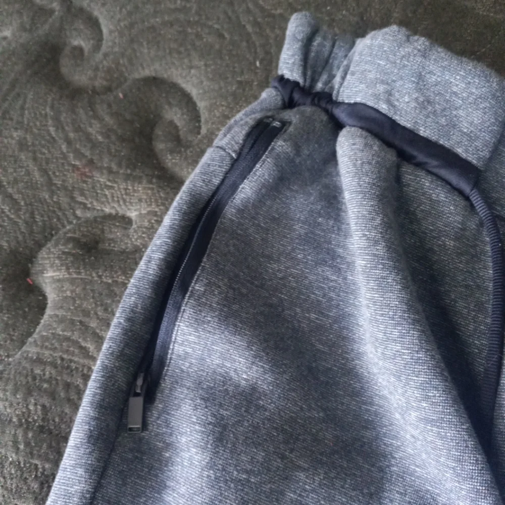 Adidas Sweatpants Size XS Youth Boy Grey Stripes Jogger - Picture 6 of 9